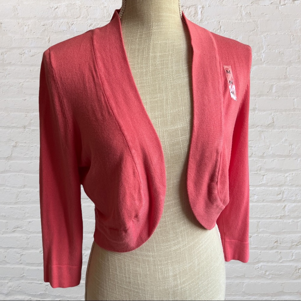 NWT Jessica H Coral Size M Lightweight Shrug Sweater